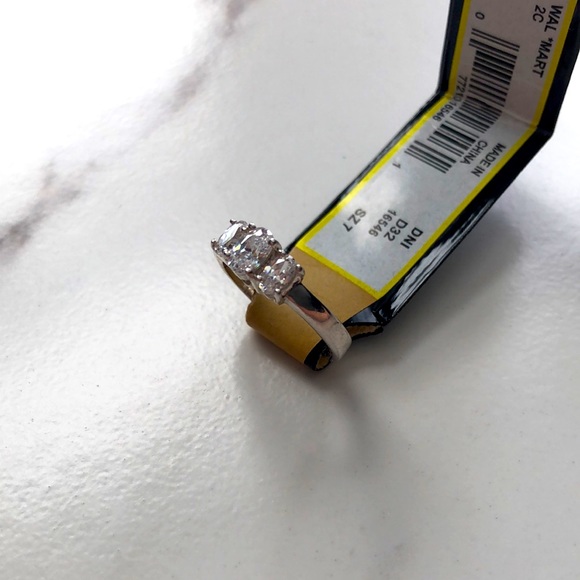 Silver ring size 7 - Picture 3 of 6